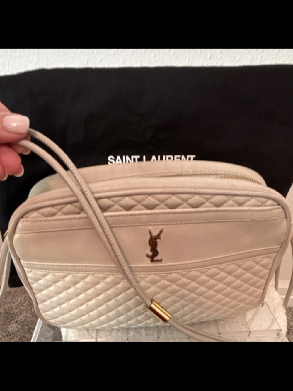 Saint Laurent Quilted Crossbody Bag in Cream Leather with YSL Monogram - Picture 4 of 12